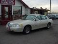 2000 Lincoln Town Car