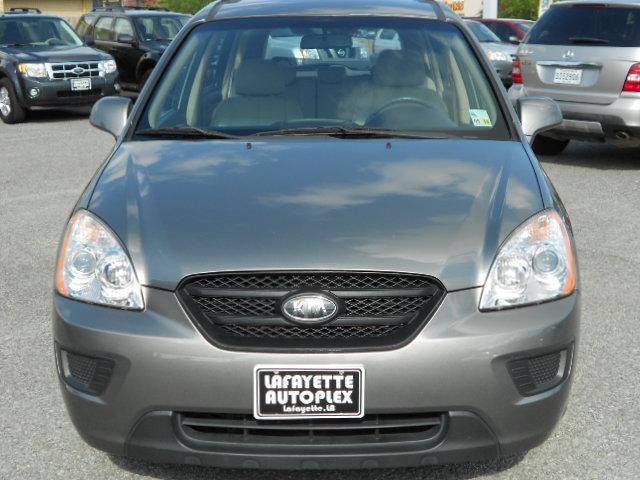 2009 Kia Rondo