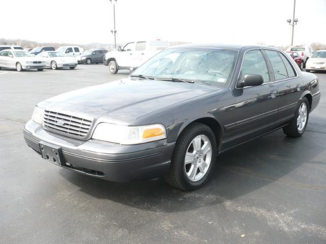 2005 Ford Crown Victoria