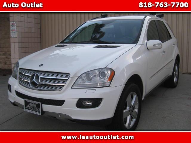 2006 Mercedes M-Class 2006 MBZ ML500 IS CARFAX CERTIFIED SUPER CLEAN SUV WHITE WITH BLACK HEATED LE