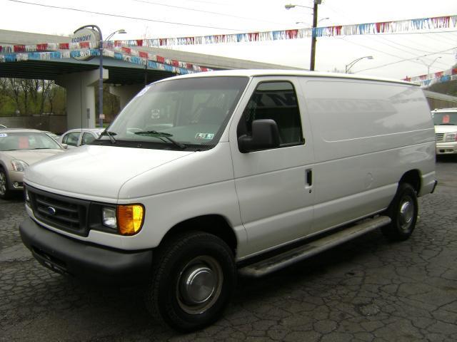 2006 Ford E-Series Van