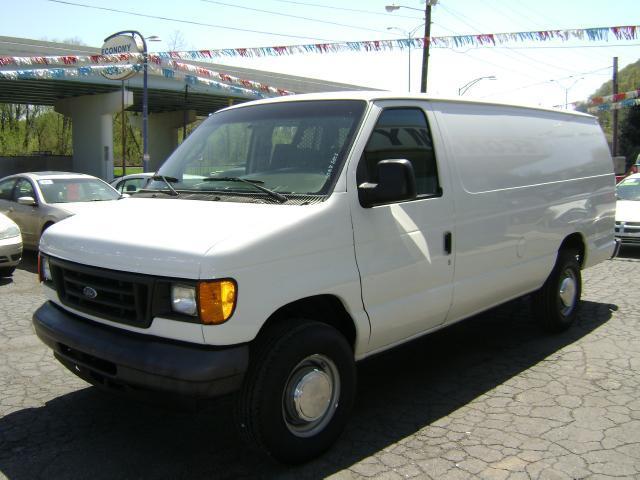 2006 Ford E-Series Van