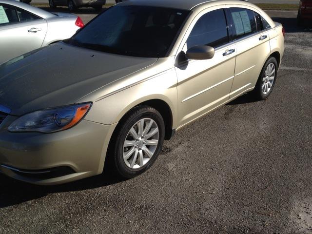 2011 Chrysler 200