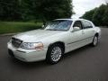 2004 Lincoln Town Car