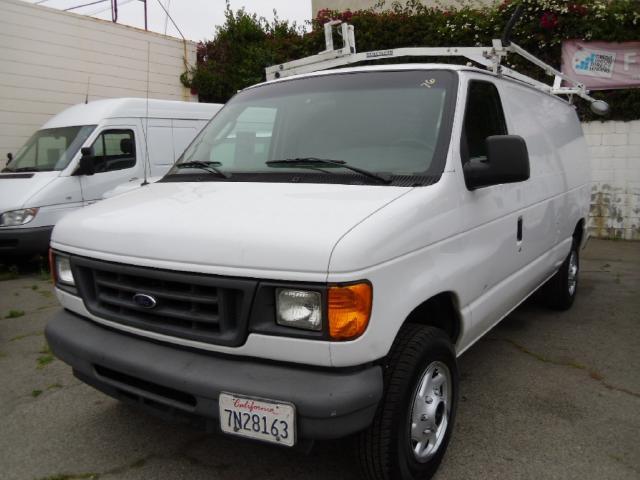 2004 Ford E-Series Van