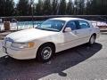 2000 Lincoln Town Car