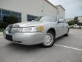 2001 Lincoln Town Car