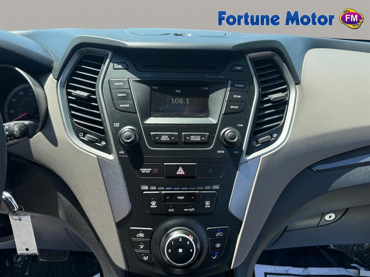 HyundaiSanta Fe12