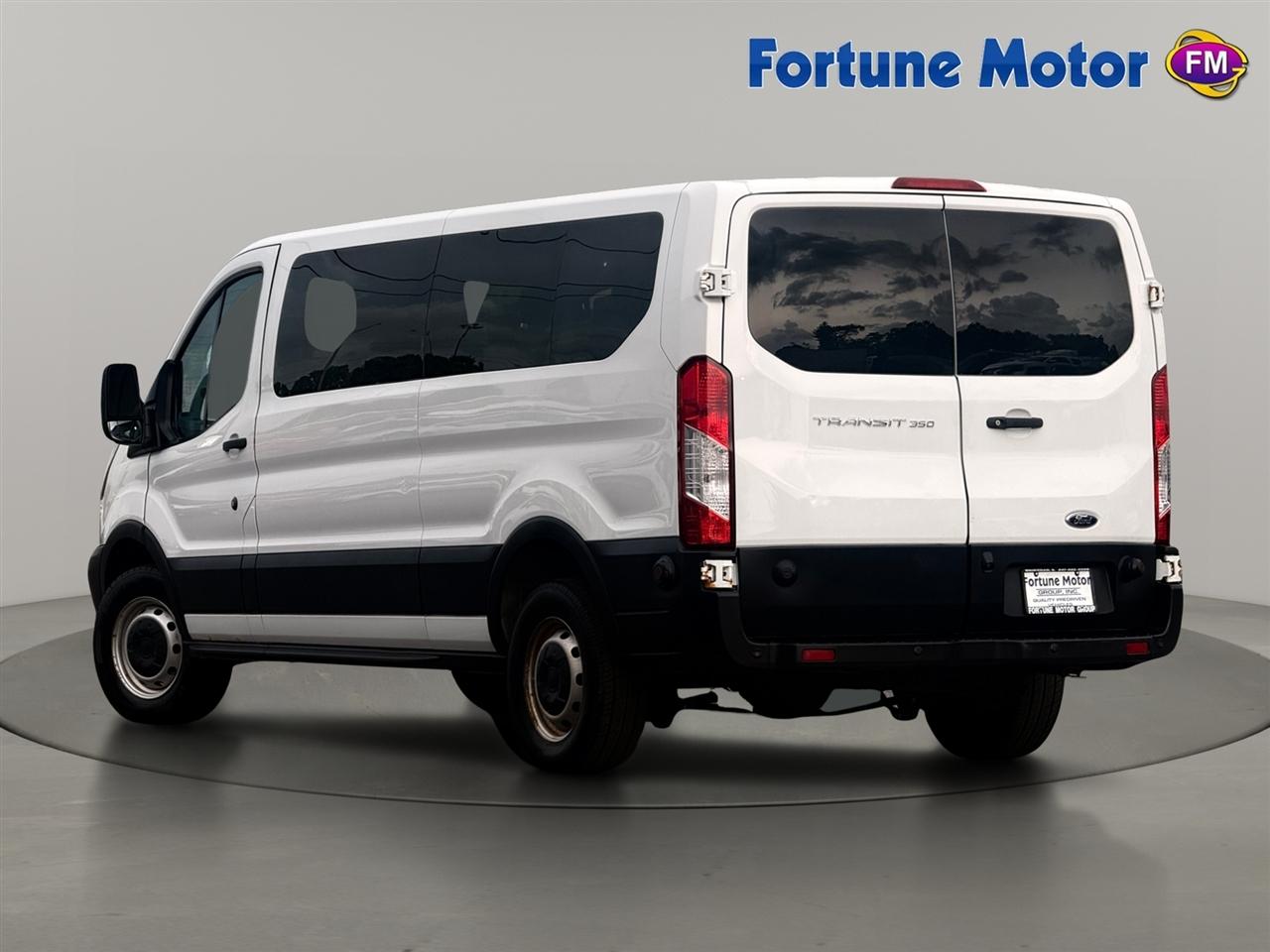FordTransit Passenger Wagon3