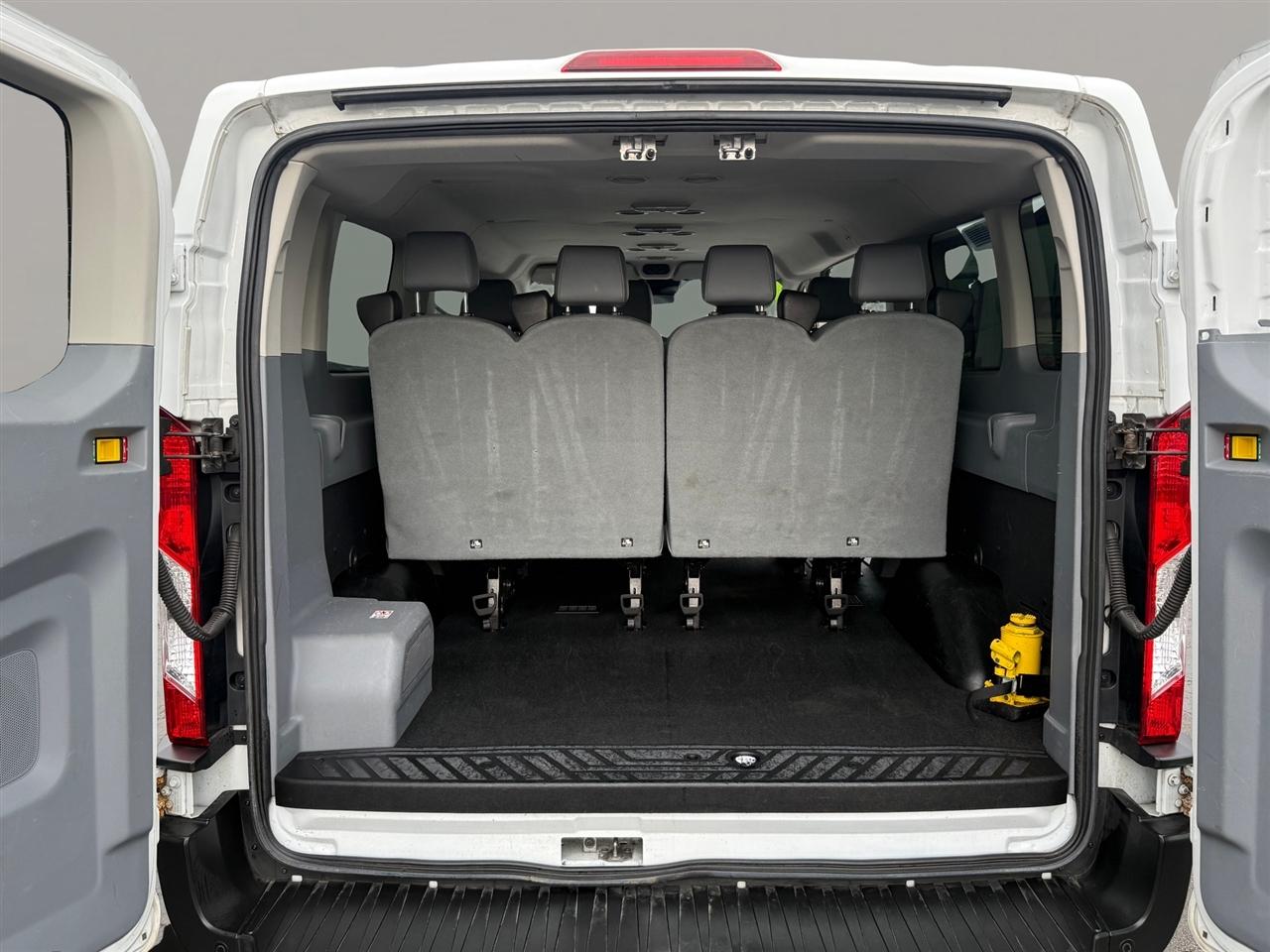 FordTransit Passenger Wagon6