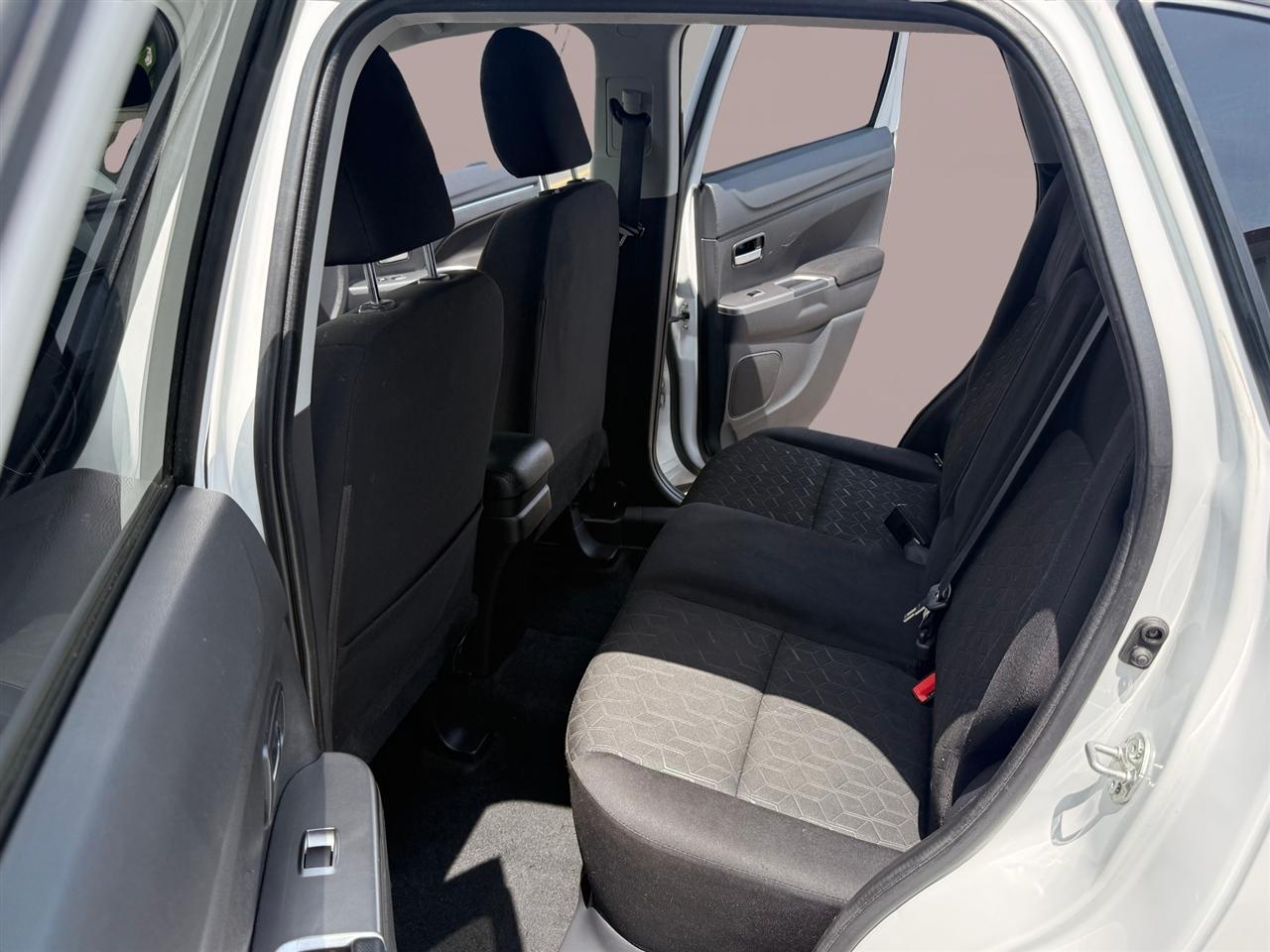 MitsubishiOutlander Sport6