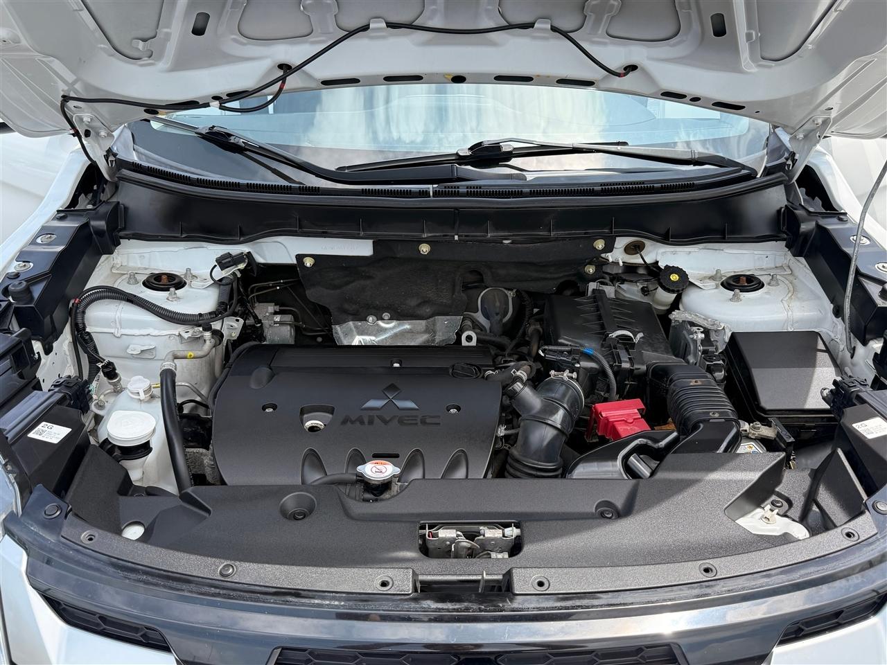 MitsubishiOutlander Sport14