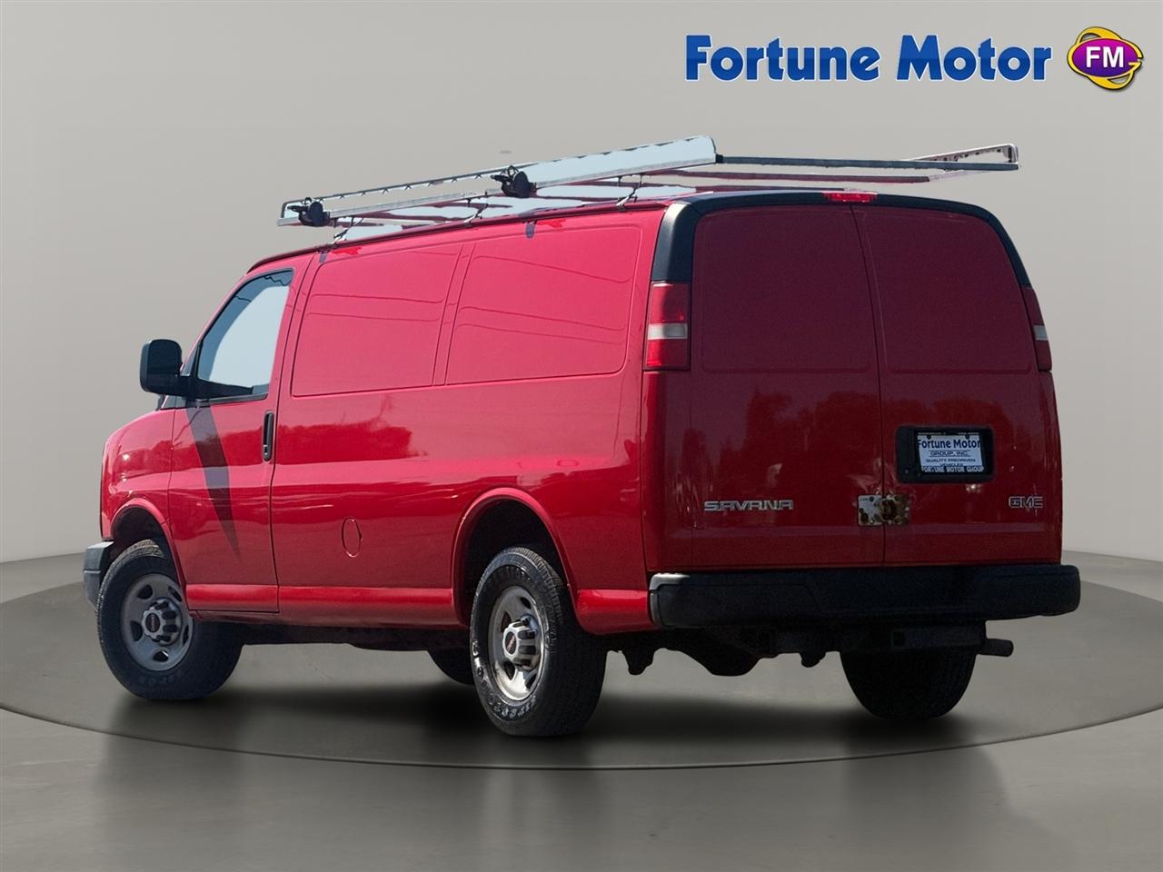GMCSavana Cargo Van3