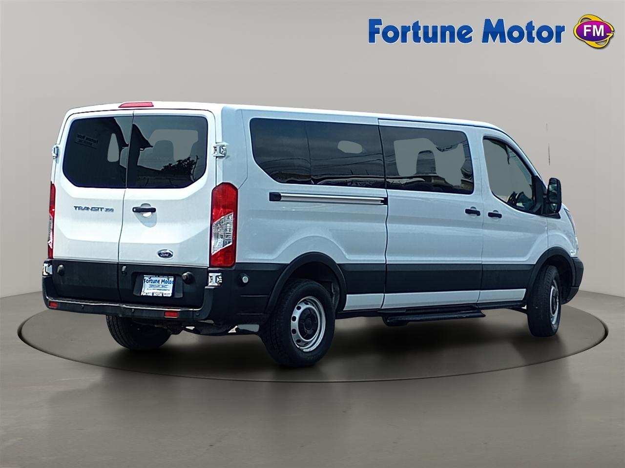 FordTransit Passenger Wagon4