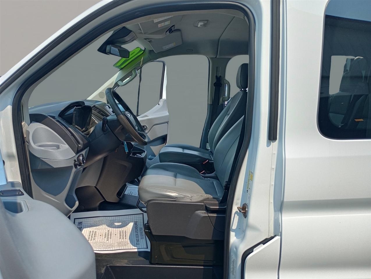 FordTransit Passenger Wagon5