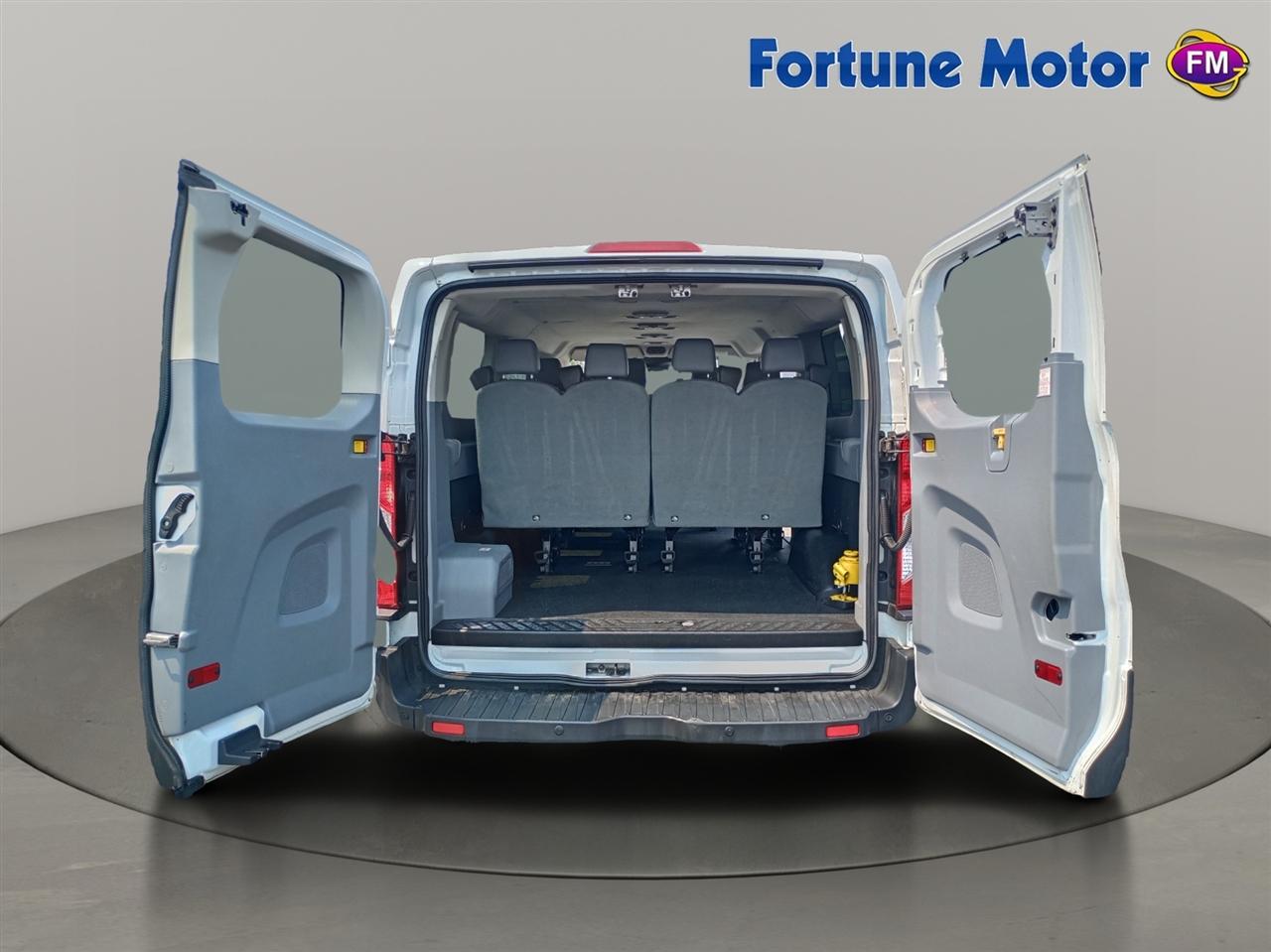 FordTransit Passenger Wagon6