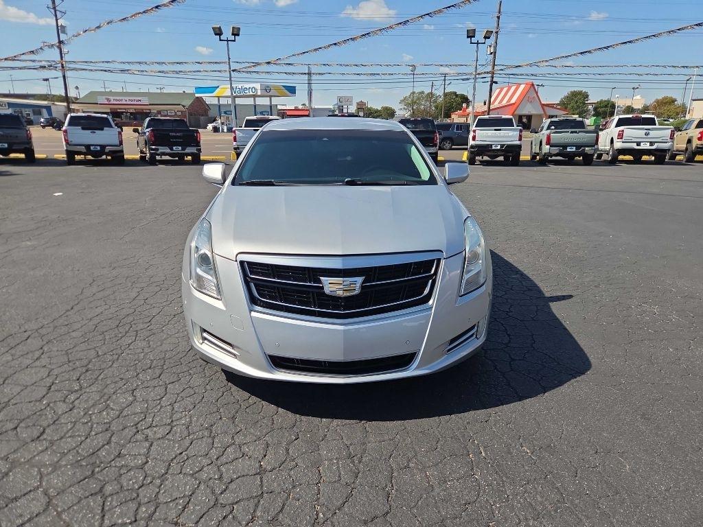 2016 Cadillac XTS photo 5 of 9