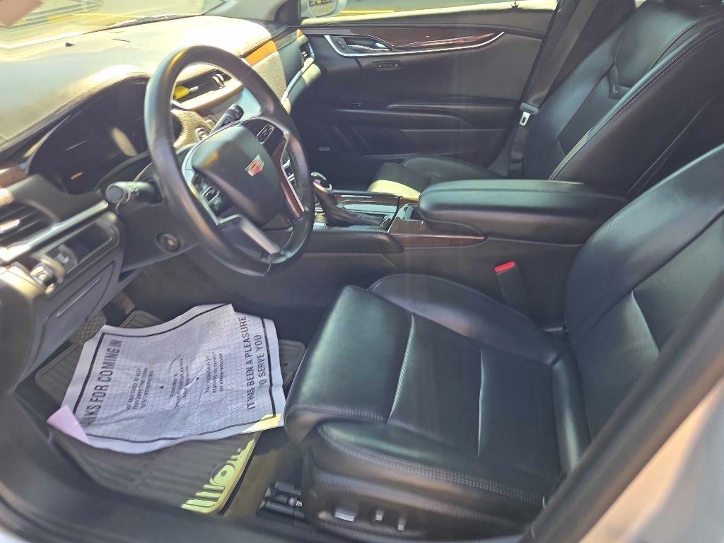 2016 Cadillac XTS photo 6 of 9