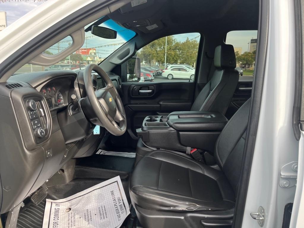 2021 Chevrolet Silverado 2500HD photo 11 of 13