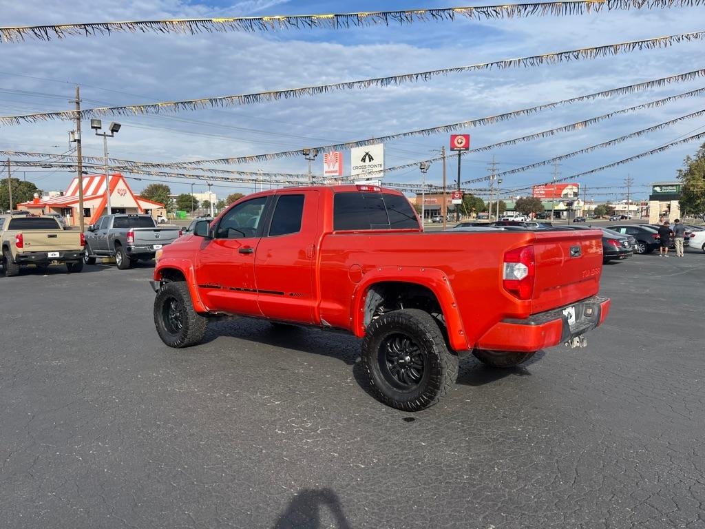2016 Toyota Tundra 4WD Truck photo 6 of 14