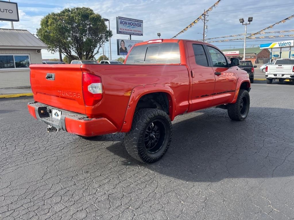 2016 Toyota Tundra 4WD Truck photo 8 of 14