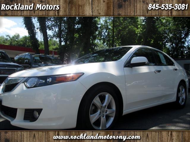 2010 Acura TSX CLEAN CARFAX 2 PREVIOUS OWNERS DISCLAIMER We make every effort to present informat