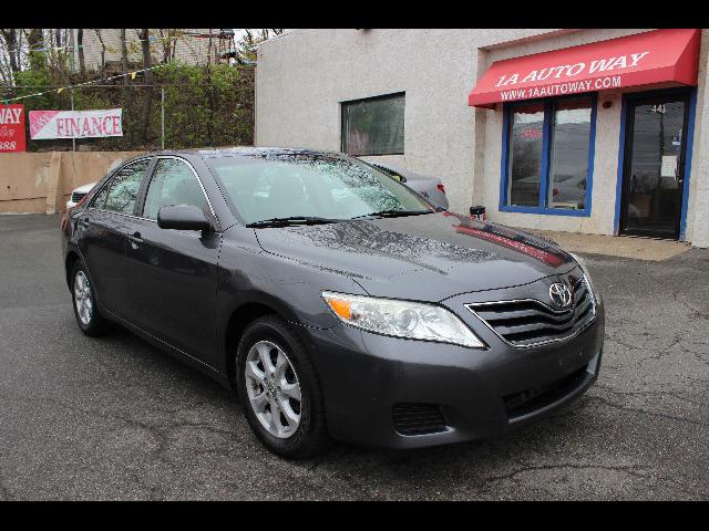 2011 Toyota Camry 4dr Sdn LE Auto (Natl)