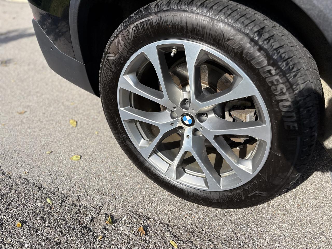 2020 BMW X5 photo 42 of 43