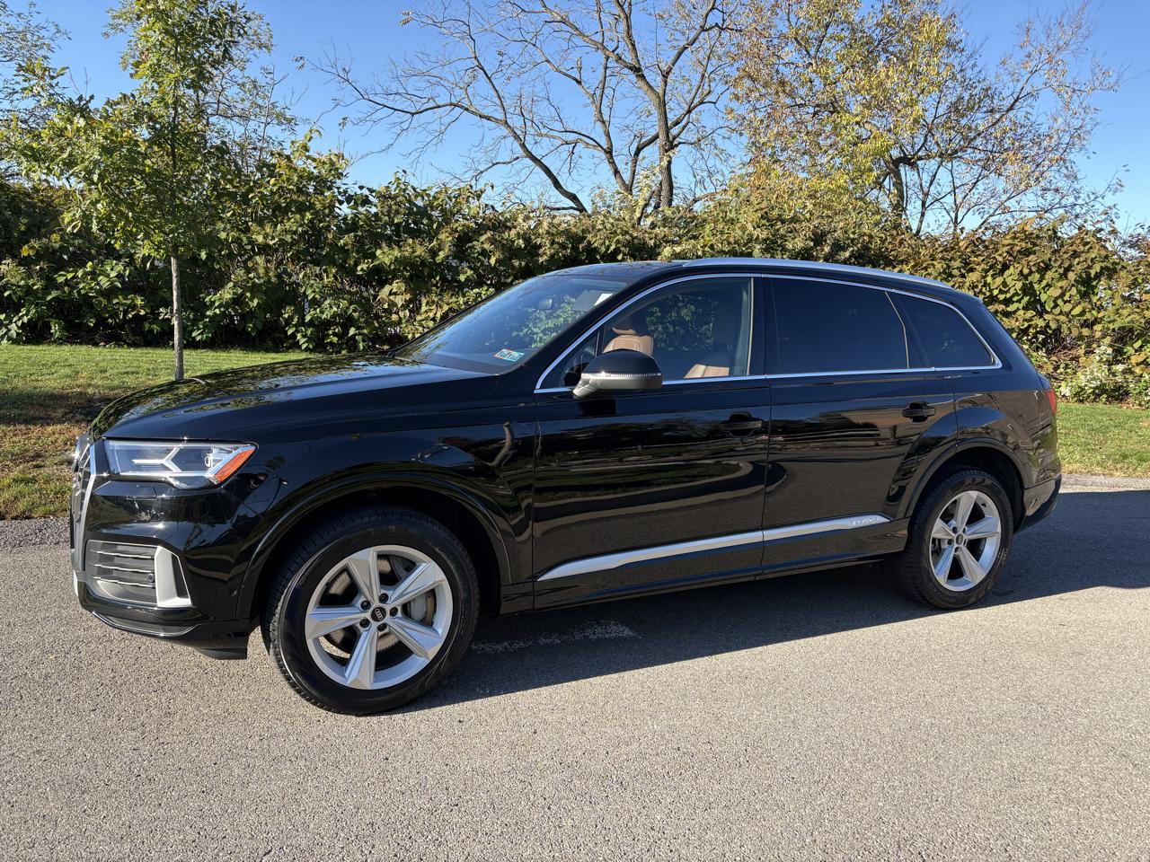 2021 Audi Q7 photo 4 of 53