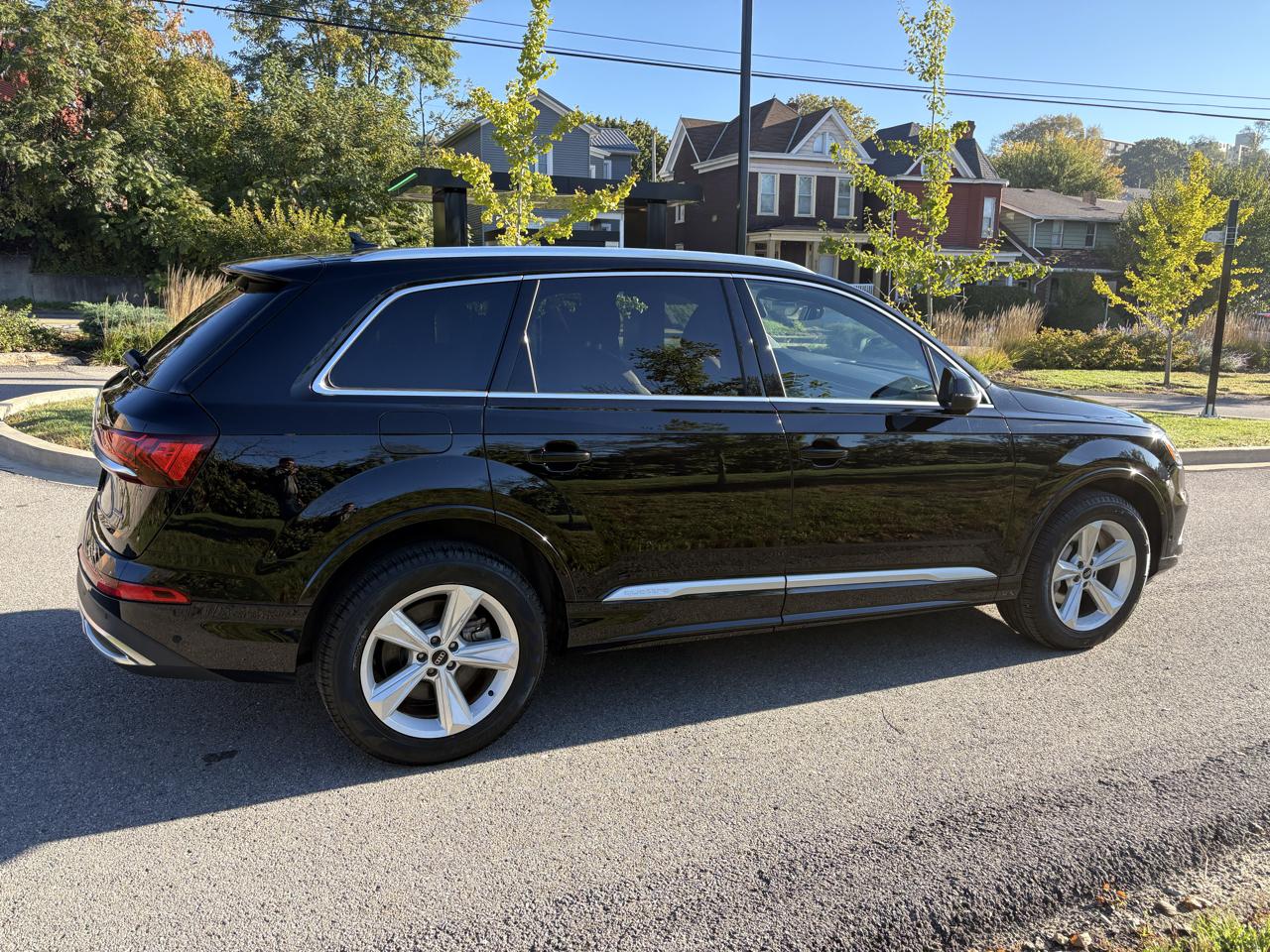 2021 Audi Q7 photo 9 of 53