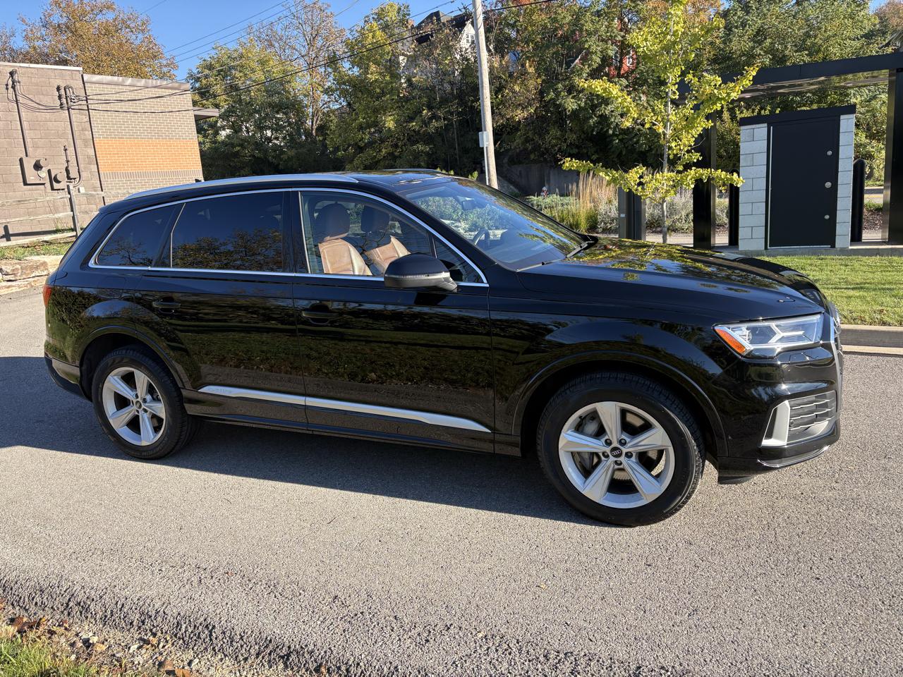 2021 Audi Q7 photo 11 of 53