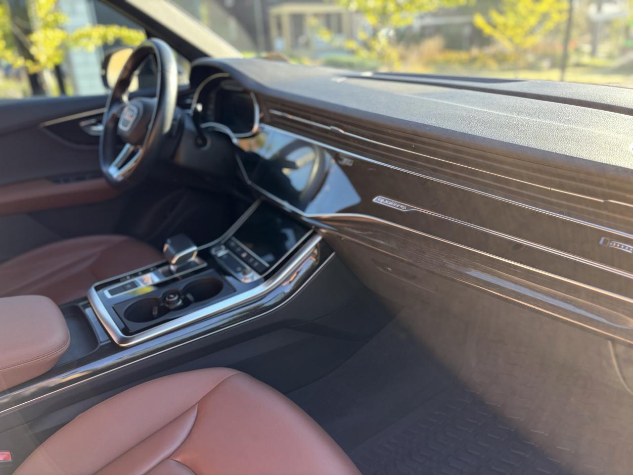 2021 Audi Q7 photo 28 of 53