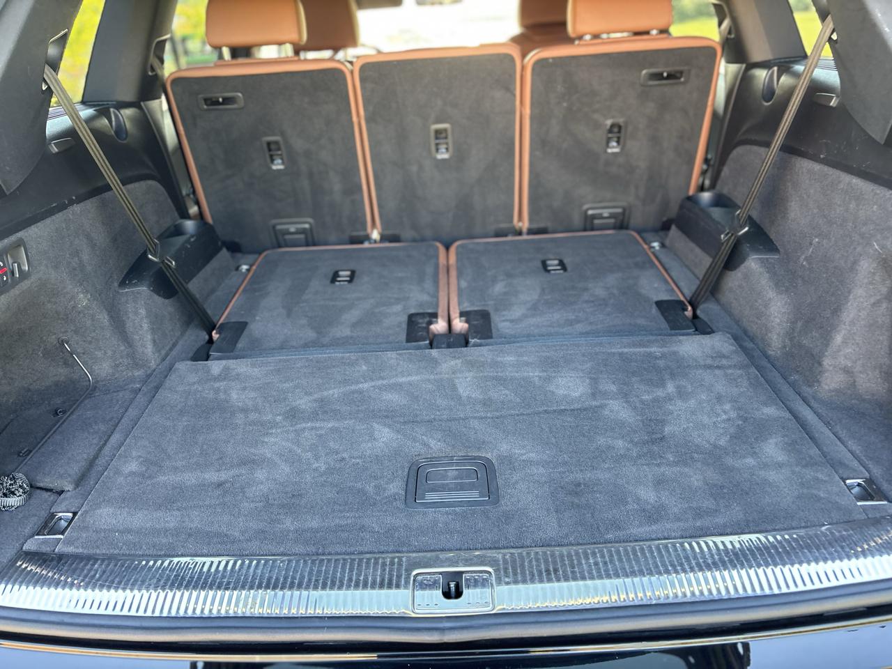 2021 Audi Q7 photo 34 of 53