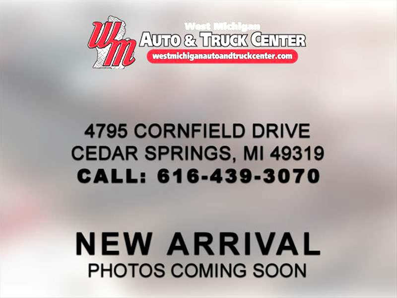 RAM 1500 4WD Crew Cab 140.5" SLT 2012