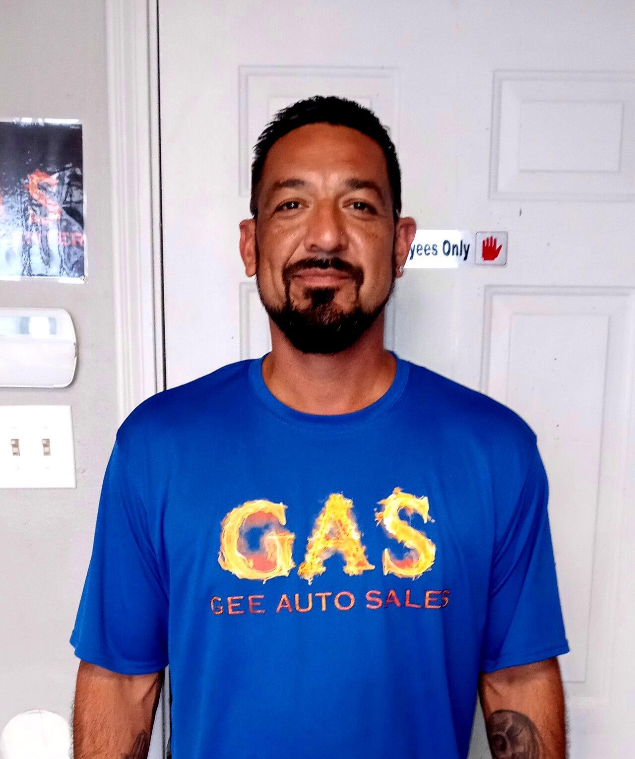 Meet the staff of gees auto sales llc san antonio tx 210 957 1732