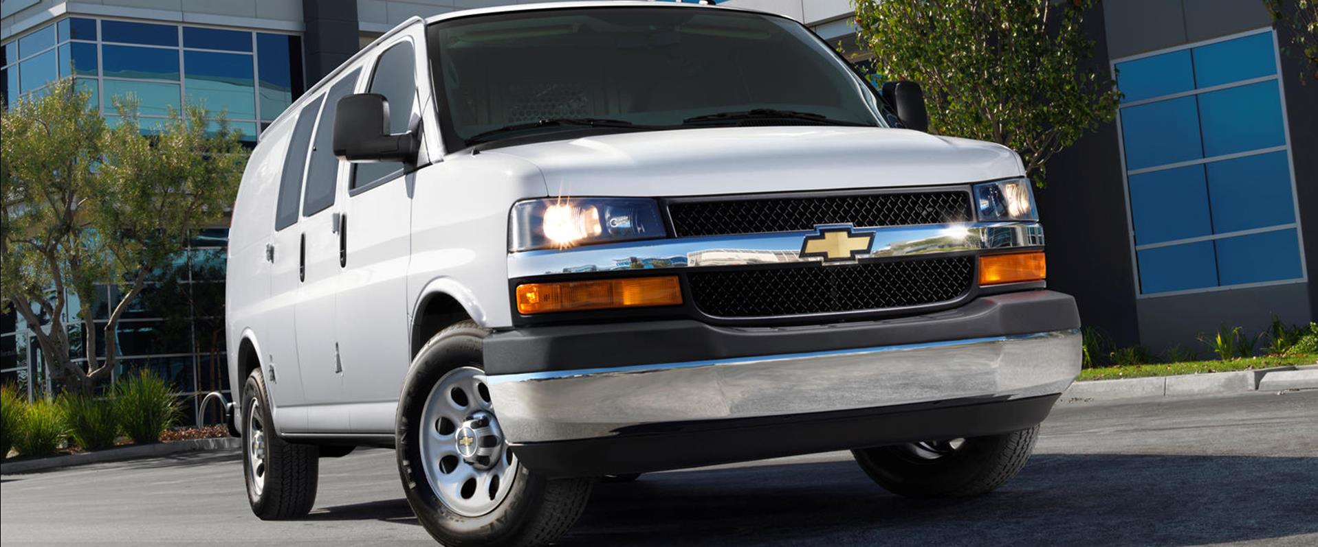 WE SPEAK ENGLISH * CREOLE * FRENCH