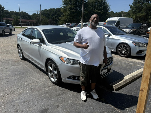 Testimonial Photo