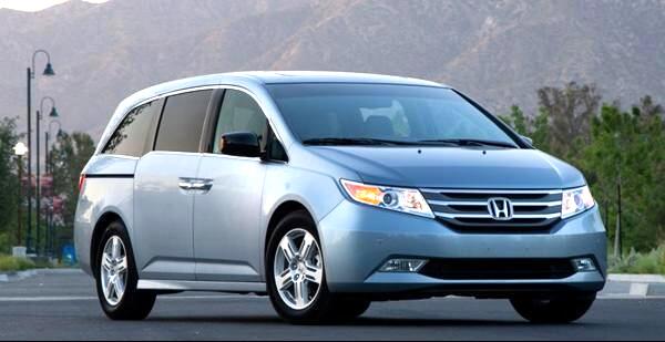 Highly skilled auto brokers specializing in new and pre-owned Vehicles