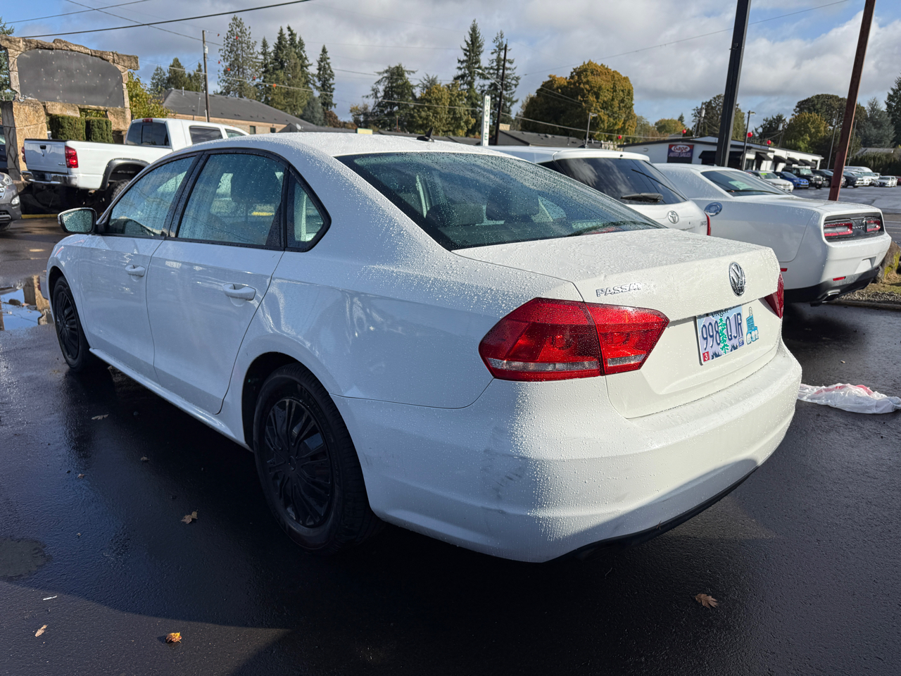 Volkswagen Passat 2.5L S W/Appearance 2014