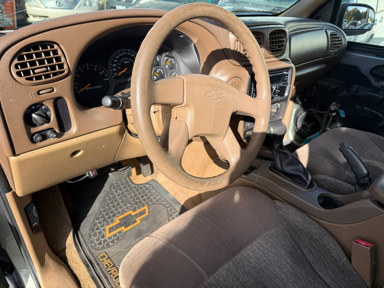 Chevrolet TrailBlazer LS 2WD 2003