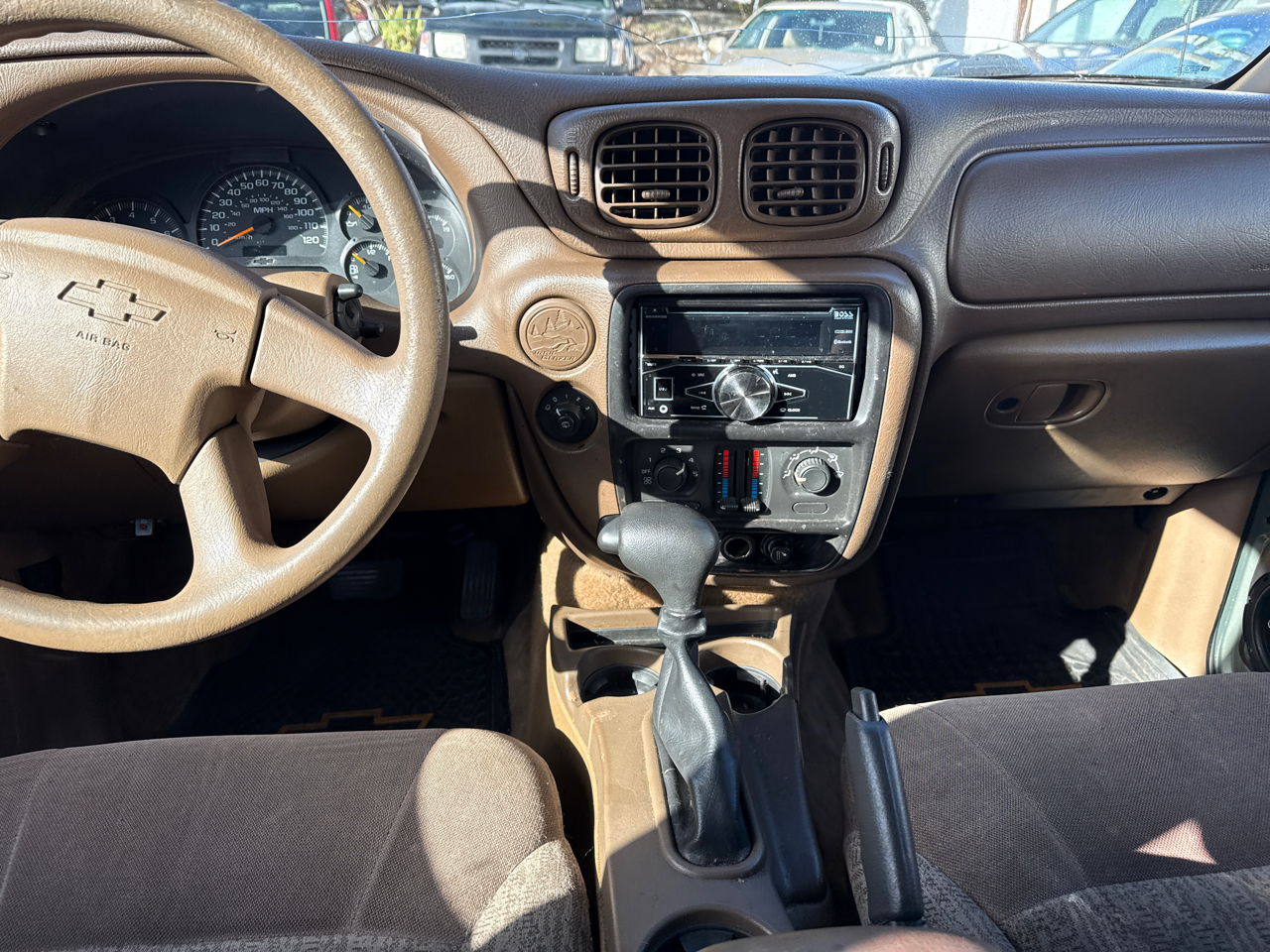 Chevrolet TrailBlazer LS 2WD 2003