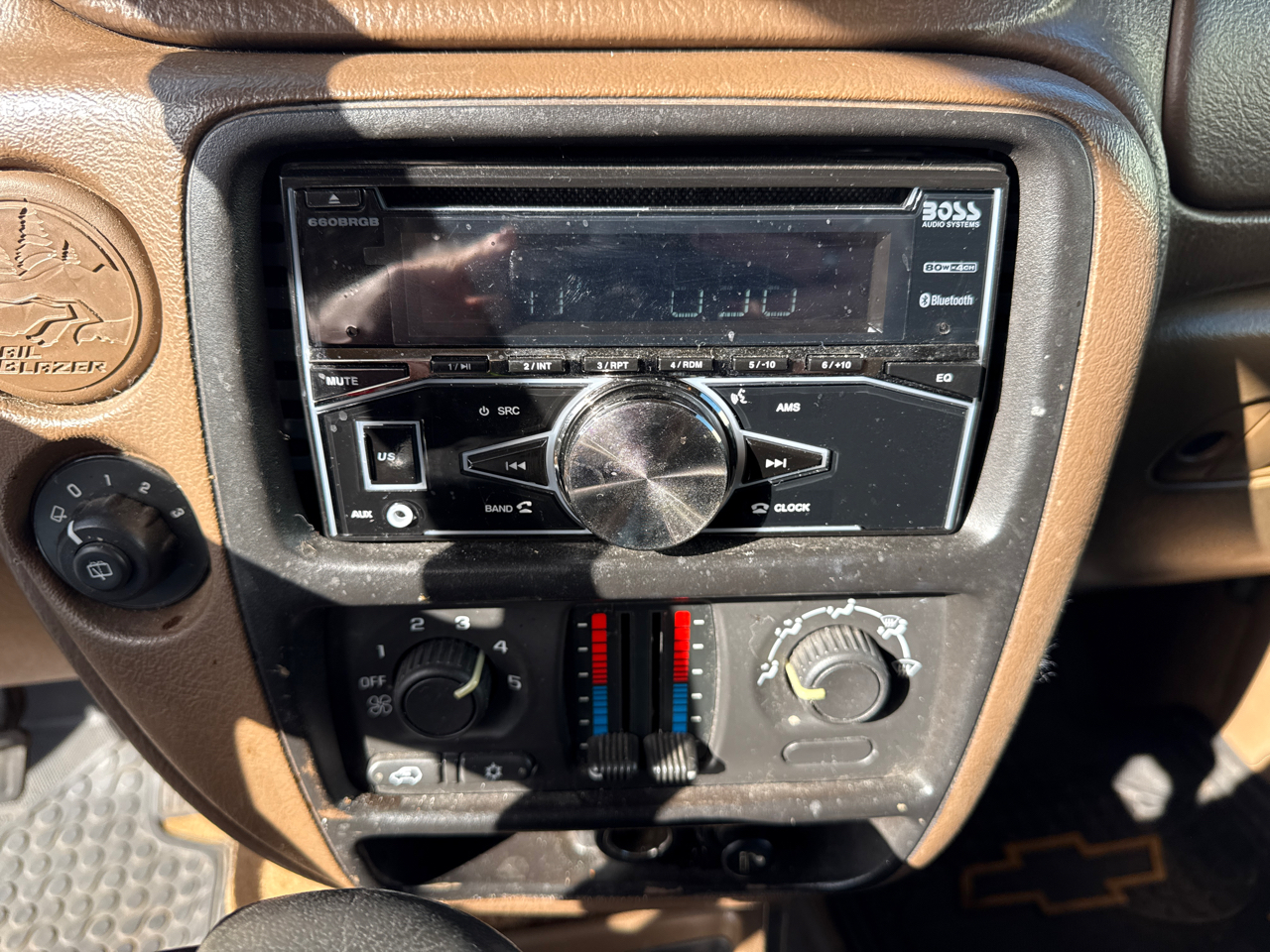 Chevrolet TrailBlazer LS 2WD 2003