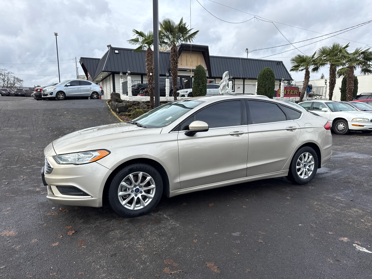 2017 Ford Fusion S's photo