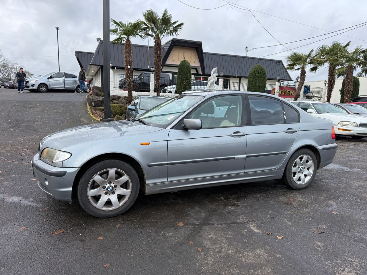 2004 BMW 3-Series 325xi Sedan