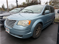 2009 Chrysler Town & Country 