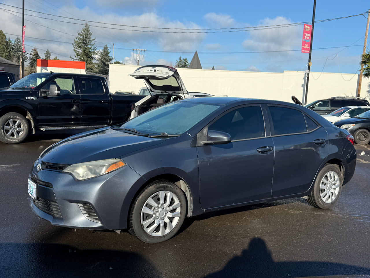 2015 Toyota Corolla LE's photo