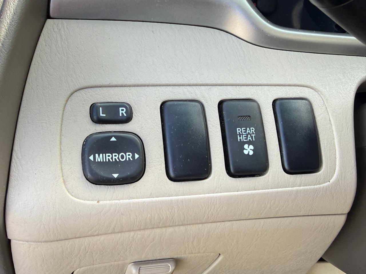 Toyota Highlander Limited V6 4WD 2004