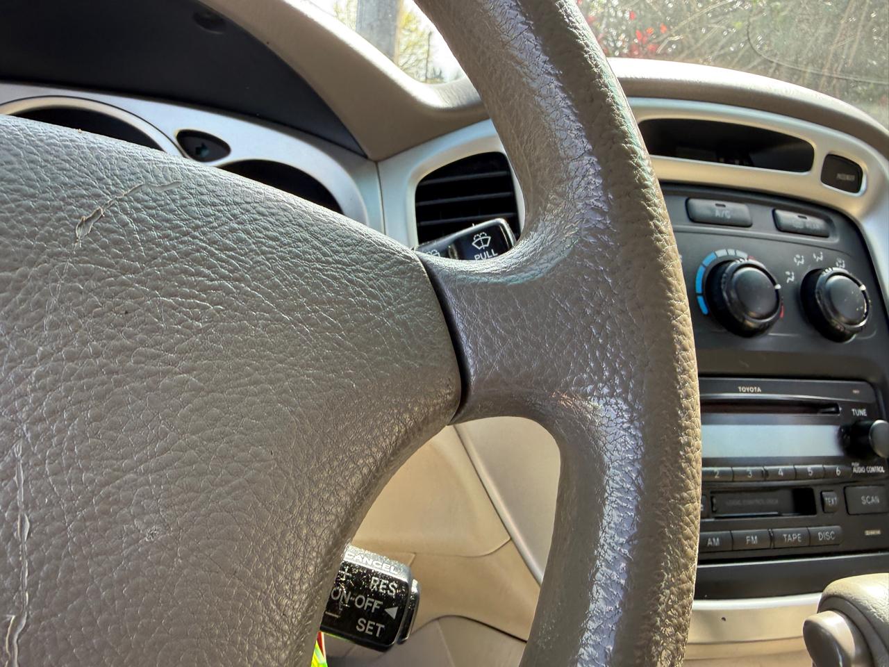 Toyota Highlander Limited V6 4WD 2004