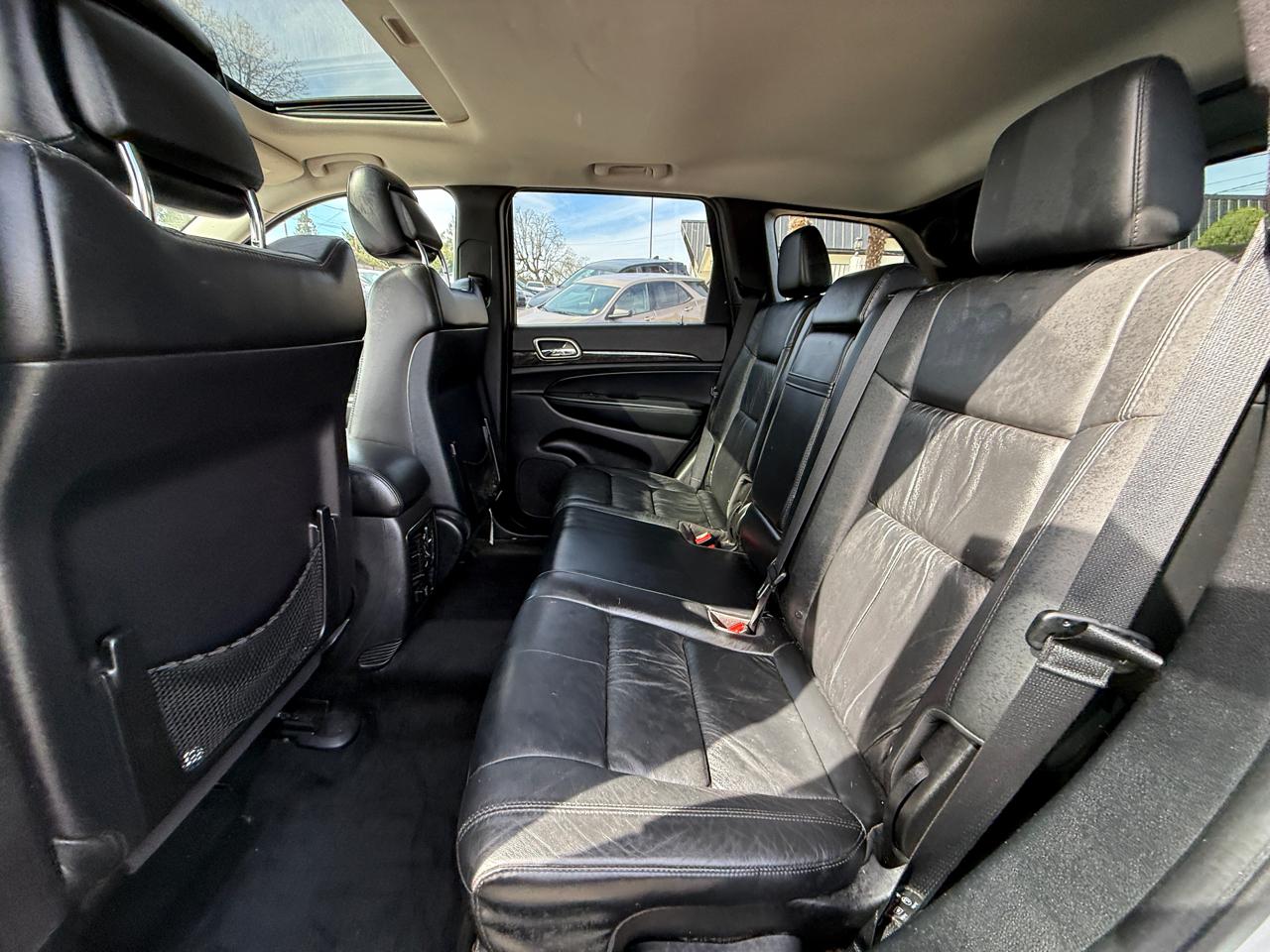 Jeep Grand Cherokee Laredo 4WD 2012