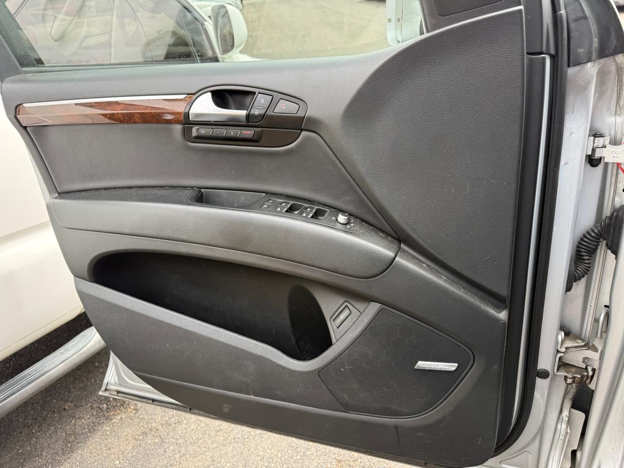 Audi Q7 TDI quattro Premium 2012